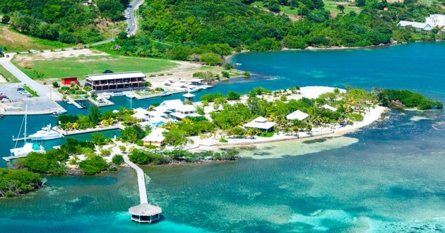 Barefoot Cay Resort – Roatan